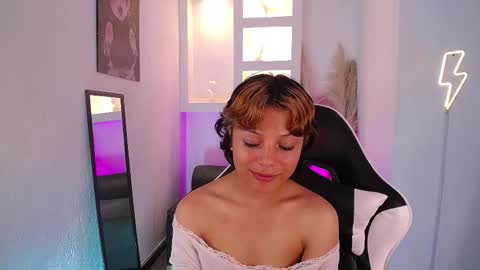 melody701583as online show from March 26, 3:50 pm