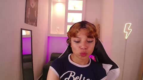 melody701583as online show from March 27, 1:01 pm