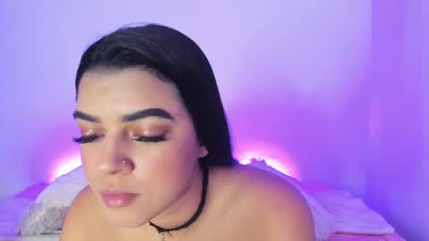 Snapshot of melody__77 chatting on March 1, 10:53 pm online show from March 1, 10:53 pm