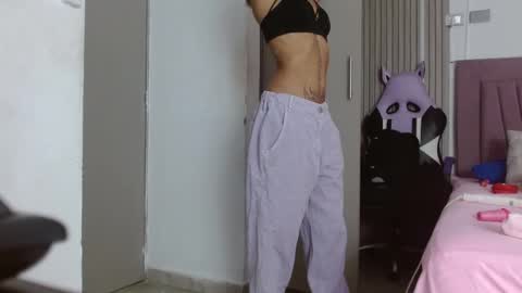 melody_mercy online show from February 11, 12:04 pm