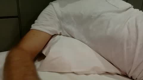 Snapshot of men2024again chatting on October 16, 4:50 pm Andres online show from October 16, 4:50 pm