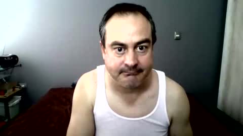 Snapshot of men_thin chatting on October 2, 7:12 pm Travieso online show from October 2, 7:12 pm
