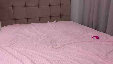 Hello My name is Lily online show from February 18, 5:42 pm