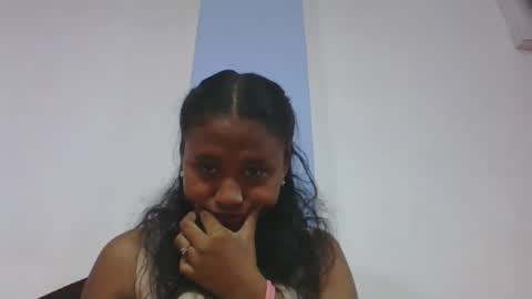 mendrika718601 online show from March 6, 7:29 am