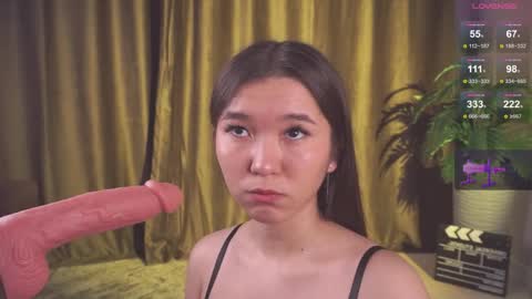 Mony online show from April 4, 7:10 pm