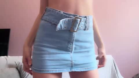 meowalice1 online show from April 26, 5:38 am