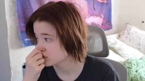 meowme online show from October 7, 7:04 am