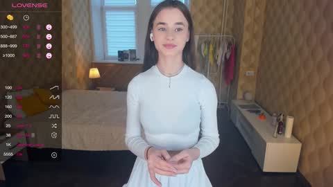 Julie online show from November 12, 11:12 am