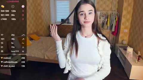 Julie online show from November 24, 9:52 am