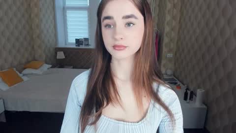 Julie online show from October 25, 1:11 pm