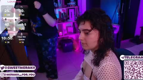    online show from March 30, 10:04 am