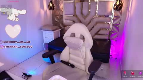    online show from December 4, 8:08 pm