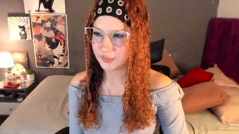 laura 3 i am independent model online show from March 22, 2:37 am