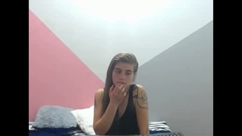 MERILY online show from November 6, 7:06 pm