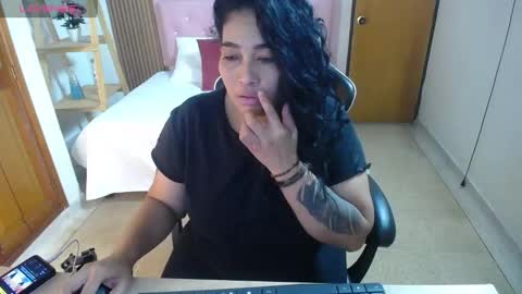 Merlina Sandoval online show from February 13, 4:54 am