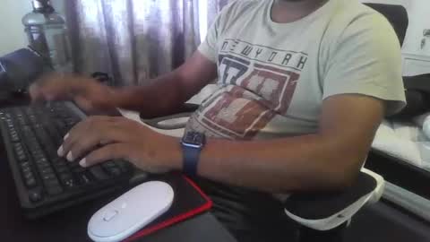 meshneo online show from February 6, 10:32 pm