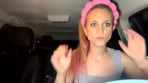 mezzy69 online show from February 12, 9:31 am