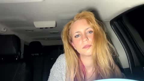 mezzy69 online show from February 24, 9:32 am