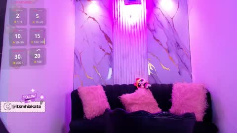 Mhia Kate online show from February 17, 12:15 pm