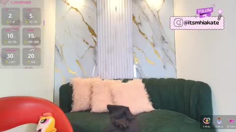 Mhia Kate online show from February 2, 12:23 pm