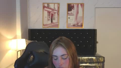 Mia  online show from September 15, 8:54 pm