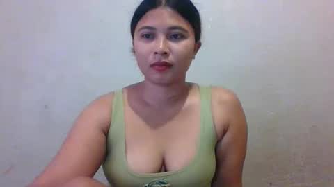 Snapshot of mia_bella04 chatting on September 23, 12:04 am mia_bella04 online show from September 23, 12:04 am