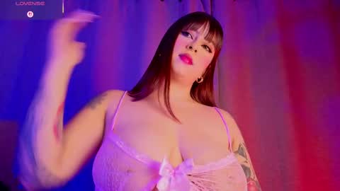 Snapshot of mia_bonneett chatting on September 21, 4:05 am online show from September 21, 4:05 am