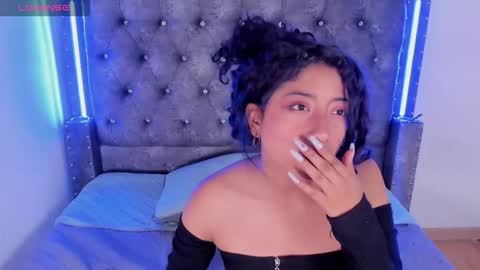 mia_cavallii online show from March 8, 2:04 am