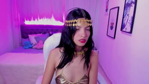 Mia online show from November 24, 8:29 pm