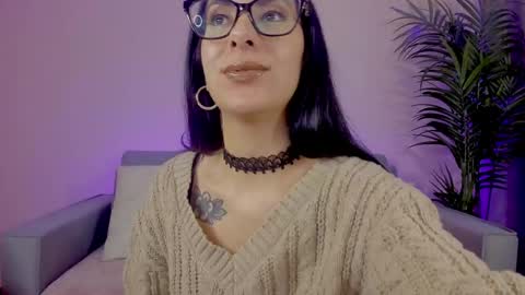 Sarah Luna online show from May 2, 12:22 pm