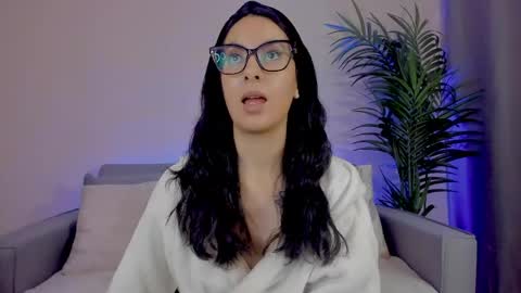 Sarah Luna online show from April 28, 11:25 am