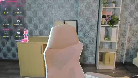 mia_e1fie online show from July 23, 12:57 am
