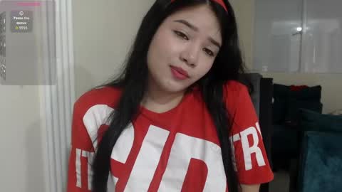 ZOE online show from April 11, 9:30 pm