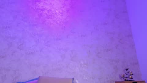 mia_hill1_ online show from May 26, 8:26 pm