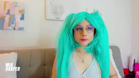 Mia online show from June 7, 2:49 am