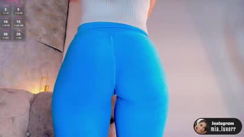 mia_luxor online show from December 18, 11:49 am