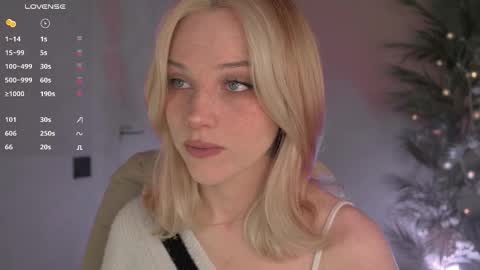 mia_milagros online show from May 15, 2:42 am