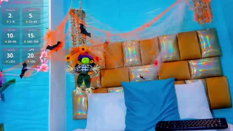 mia montess online show from November 1, 1:54 pm