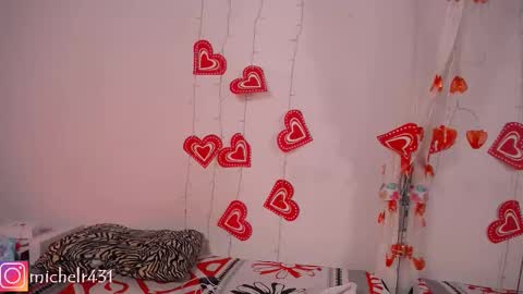 mia reys online show from February 15, 11:39 am