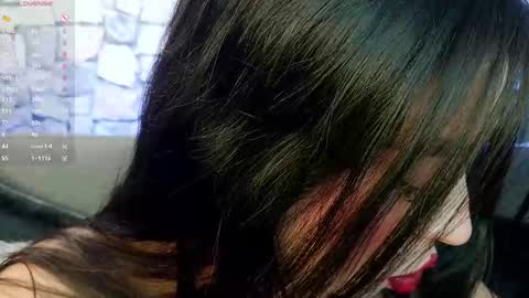 Mia online show from December 1, 11:14 pm