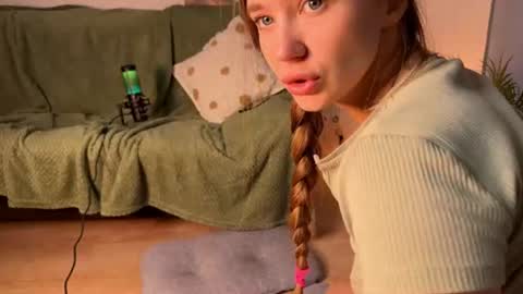 mia_skye1 online show from July 11, 2:27 am