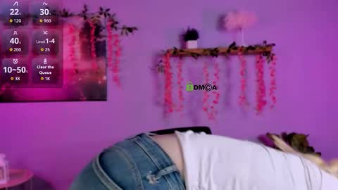 mia_starrr_ online show from January 17, 8:06 pm