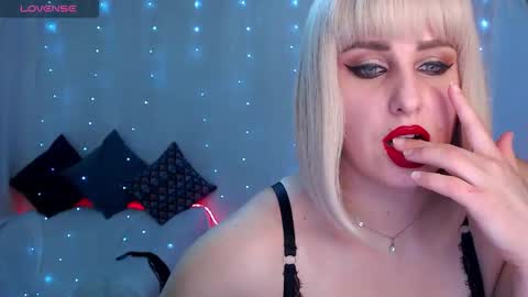 mia_sunn online show from March 10, 2:16 am