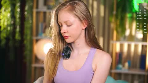 Mia online show from February 28, 2:21 pm