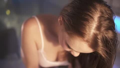 VixenMia online show from April 7, 4:47 am