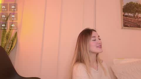 Mia White  online show from May 14, 4:16 pm