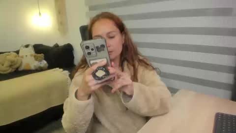 Mia   online show from March 12, 9:51 pm