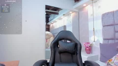 miaa_diamondd online show from March 5, 10:30 pm