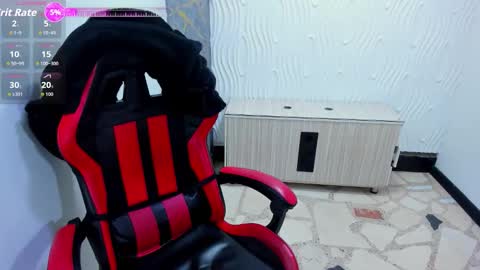       online show from November 18, 2:42 pm