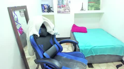       online show from October 21, 11:48 am